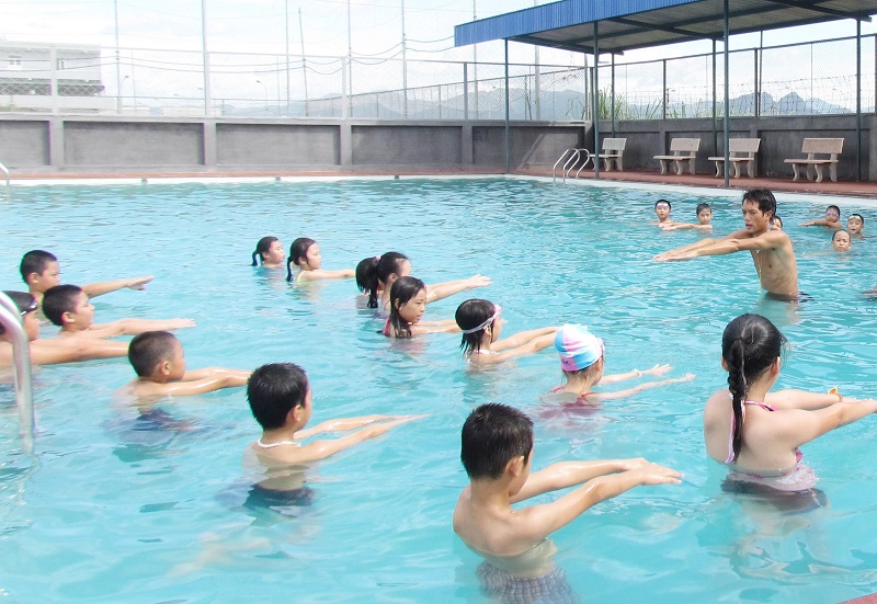 Học bơi cho trẻ em có quan trọng hay không
