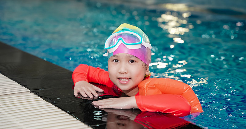 Bơi lội sẽ giúp các em trở nên tự tin hơn rất nhiều trong cuộc sống